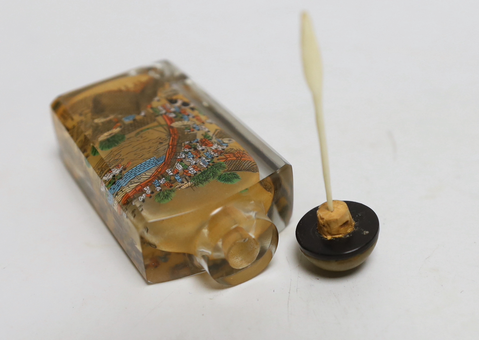 A Chinese inside painted snuff bottle, signed Yang Guoying, 9cm